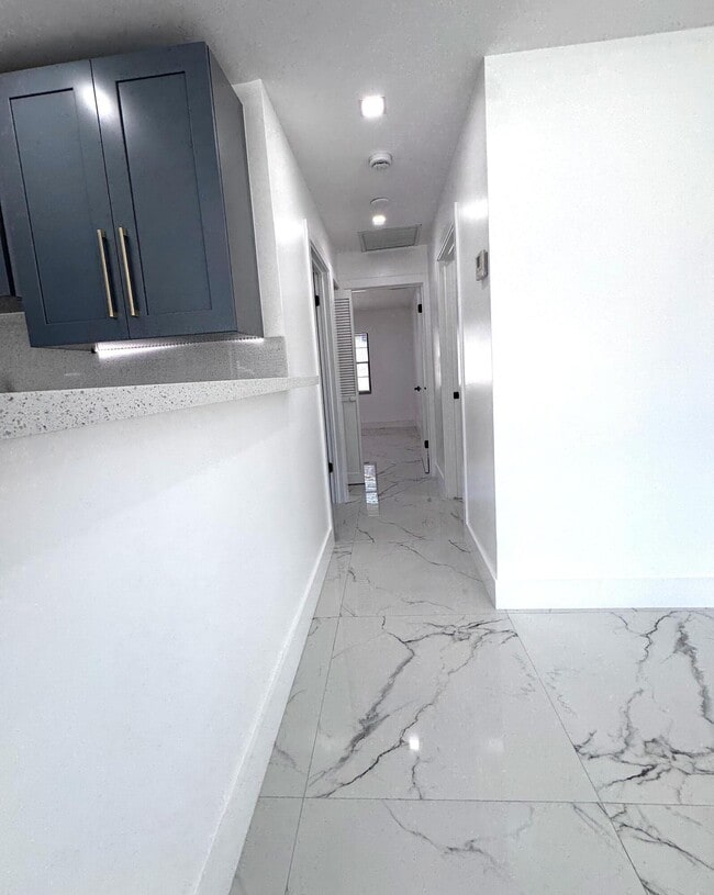 Building Photo - 835 Andrew Redding Rd