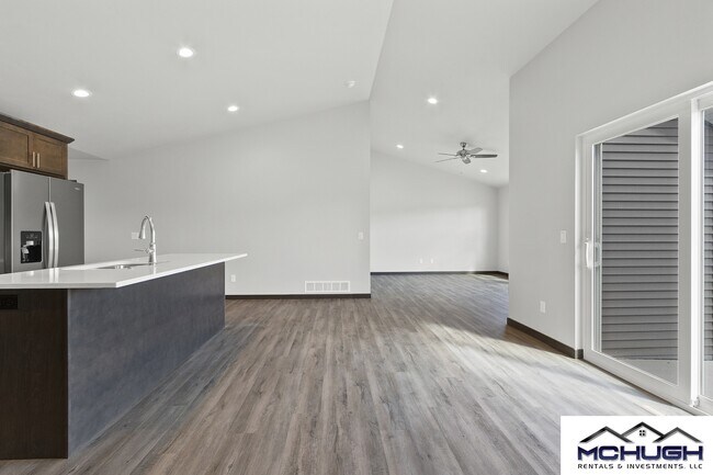 Building Photo - 1708 Patriot Wy