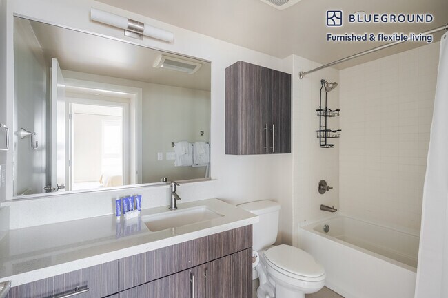 Building Photo - 101 Taylor Ave N