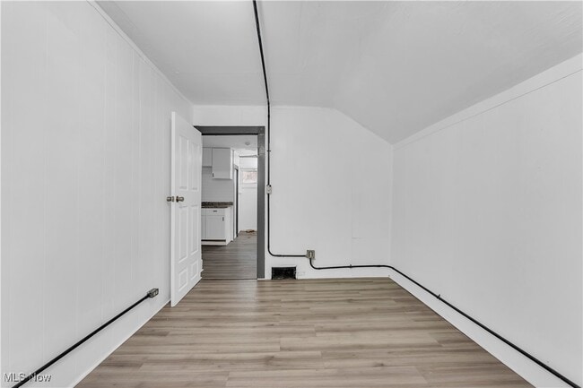 Building Photo - 14917 Darwin Ave