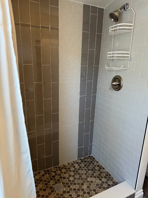 Building Photo - 206 W Myrtle St