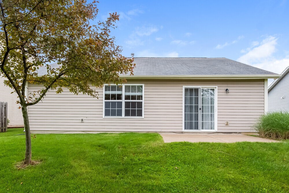 Building Photo - 126 Thistle Wood Dr