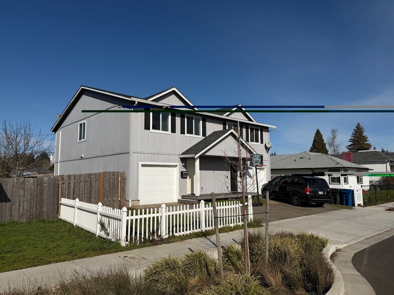 Building Photo - 1139 2nd St NW