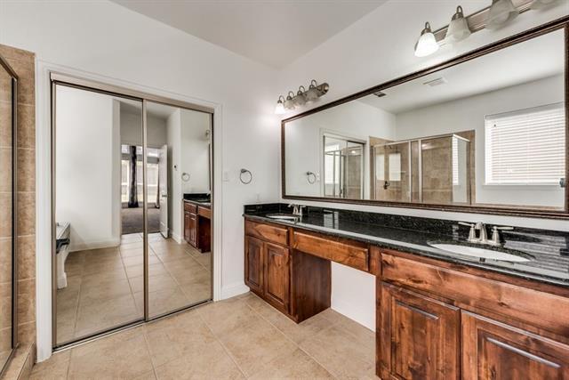 Building Photo - 2992 Overlook Dr