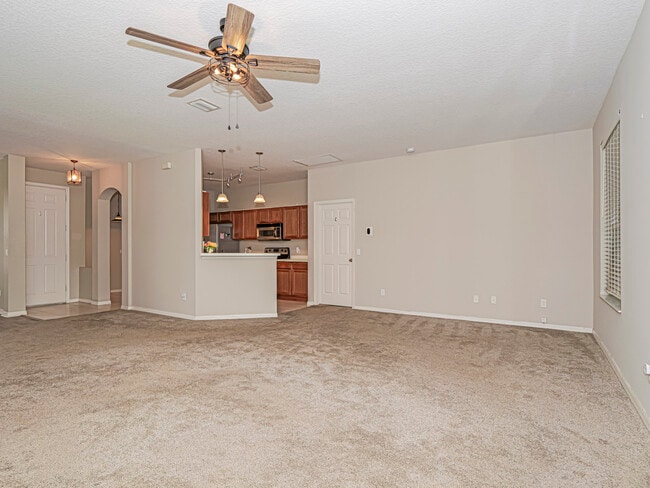 Building Photo - 7916 105th Ct