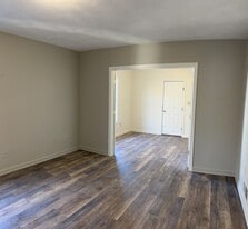 Building Photo - 138 Fayette St