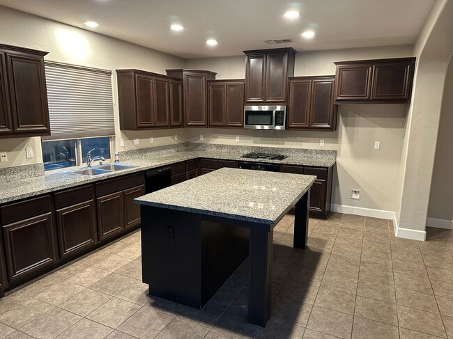 Building Photo - 3126 W Perez Ave