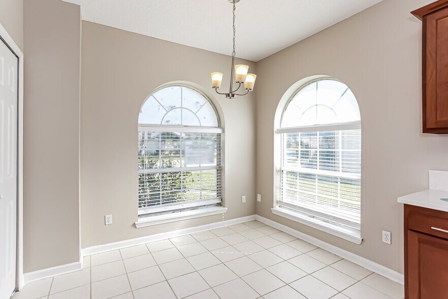 Building Photo - 5060 Cape Elizabeth Ct W