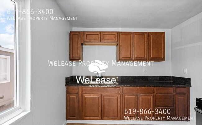 Building Photo - 3008 E 18th St