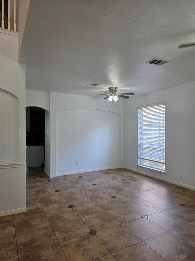 Building Photo - 1826 Paradise Ridge Dr