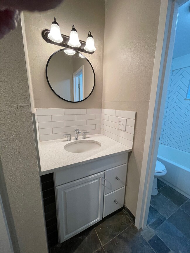 Newly remodeled bathroom - 590 N Logan St