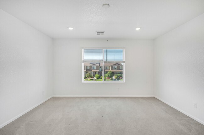 Building Photo - 21072 E 60th Ave