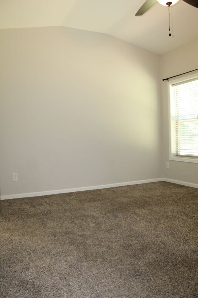 Building Photo - 107 Olde Mill Creek Dr