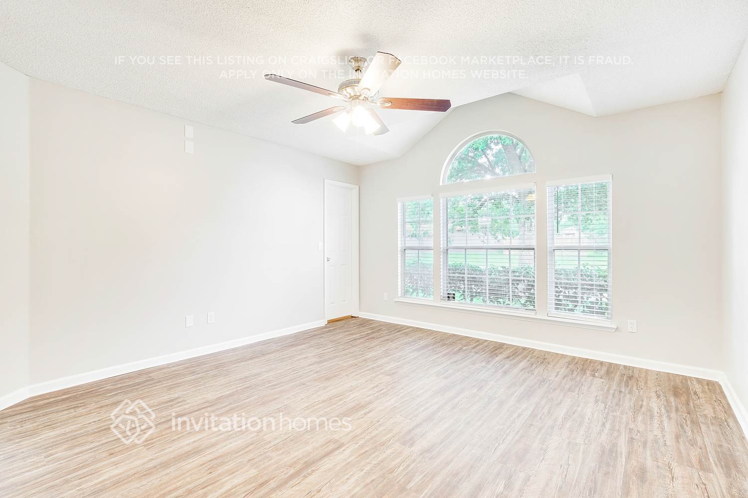 Building Photo - 8250 Rocky Creek Dr