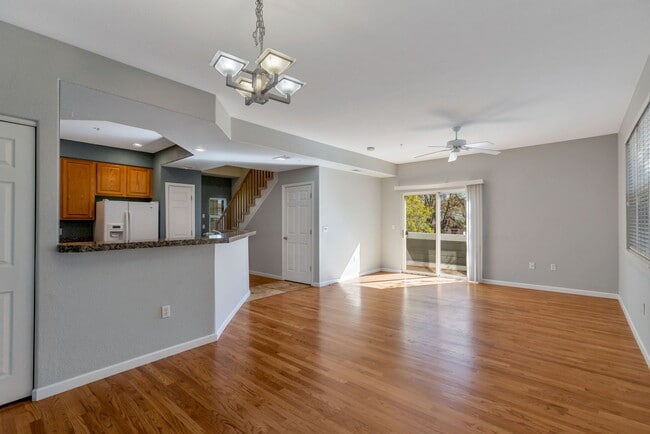 Building Photo - 1755 Emerson St