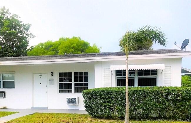 Building Photo - 1685 NW 60th Ave