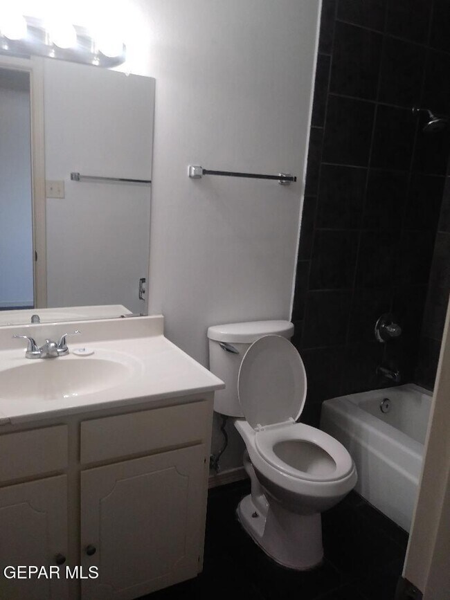 Building Photo - 4141 Westcity Ct