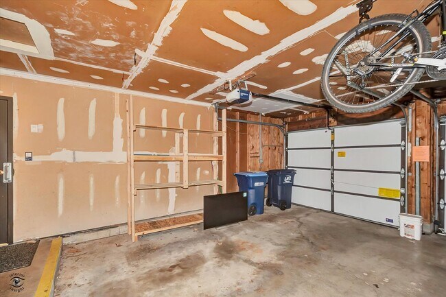 Building Photo - 855 Johnstown Ln