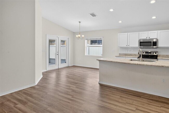 Building Photo - 522 Pentas Ln