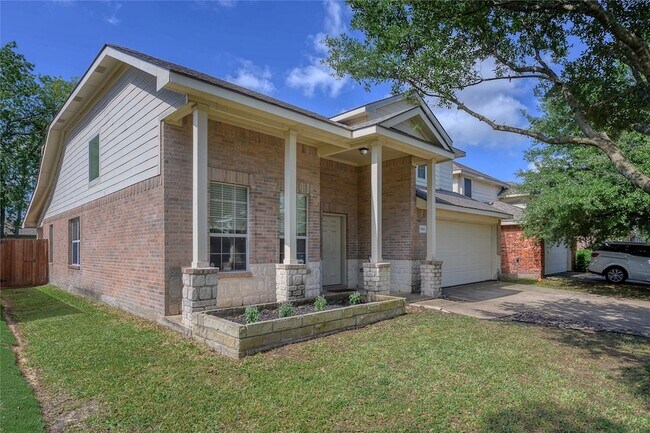 Building Photo - 1001 Acacia Dr
