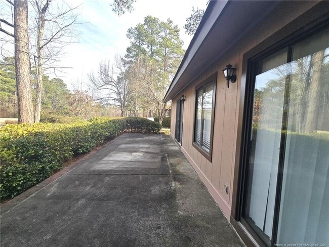 Building Photo - 6750 Irongate Dr