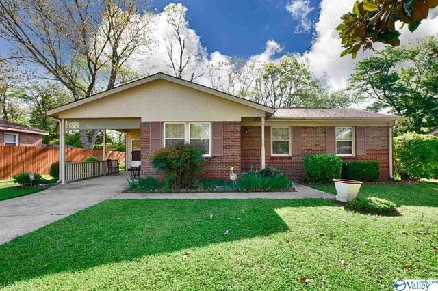 Primary Photo - 2622 Brookline Dr NW
