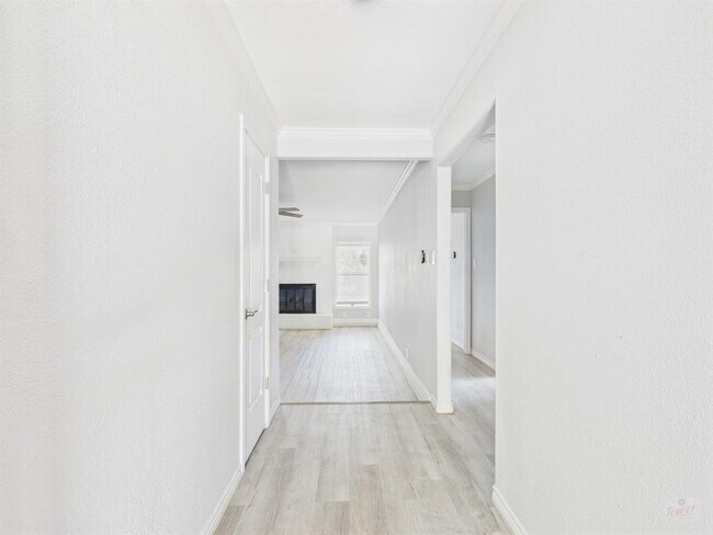 Primary Photo - 11603 Gunsmoke Cir