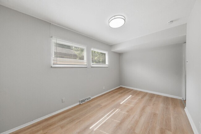 Building Photo - For Rent – 3 Bedroom Home | Section 8 Welcome
