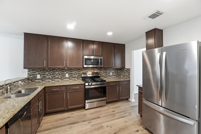 Building Photo - 16417 Olive Sparrow Dr
