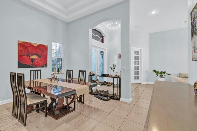 Building Photo - 9737 Parkview Ave