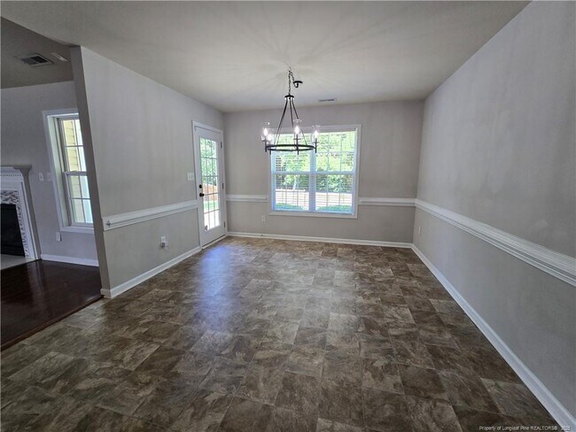 Building Photo - 5636 Nessee St