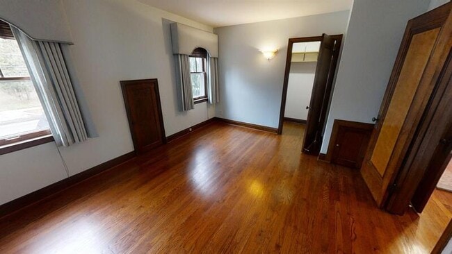 Building Photo - 1205 Miller Ave