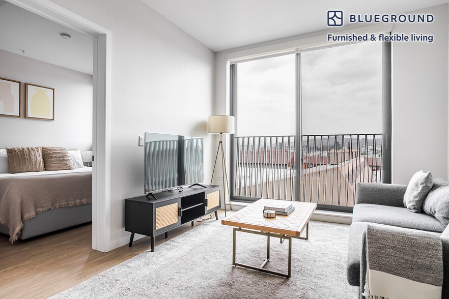 Building Photo - 200 Mesnager St