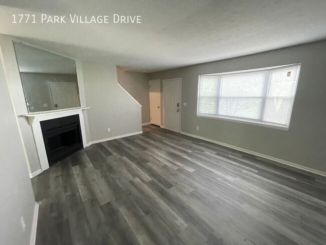 Building Photo - 1771 Park Village Dr