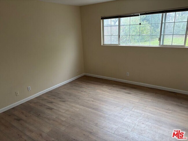 Building Photo - 20477 Mayall St