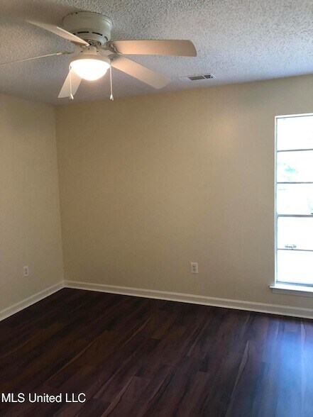 Building Photo - 8341 Old Forge Rd