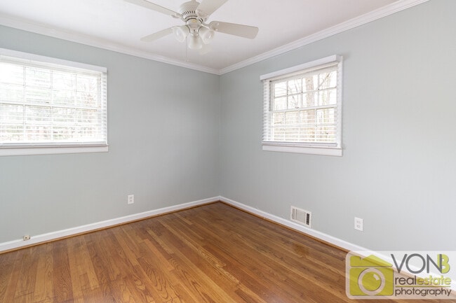 Building Photo - 648 Montclair Dr