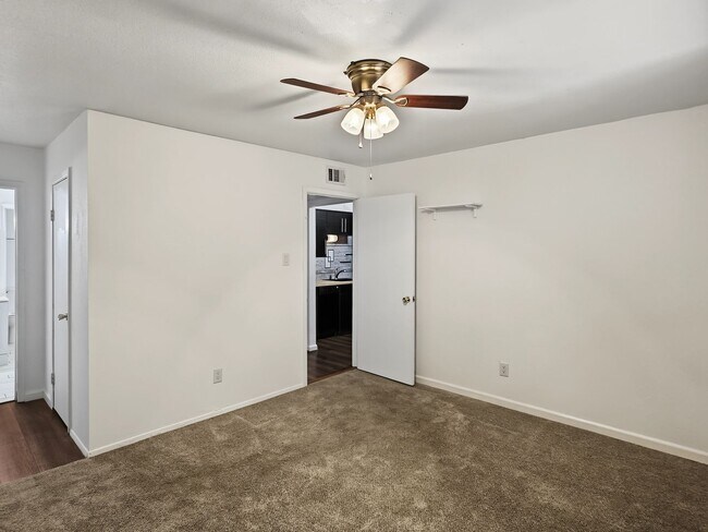 Building Photo - 8922 Kempwood Dr