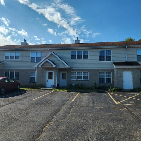 Building Photo - 12303 Hansen Dr