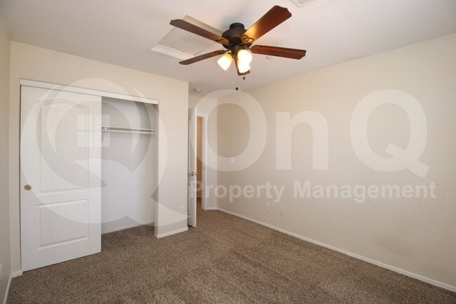 Building Photo - 8078 W Mary Jane Ln