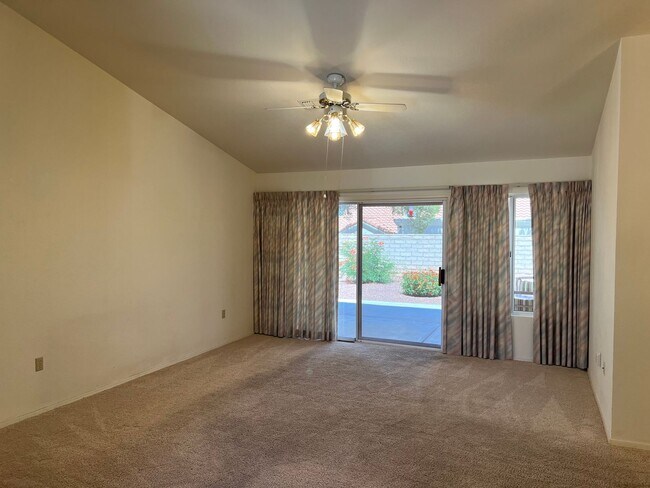 Building Photo - 2516 Sunup Dr