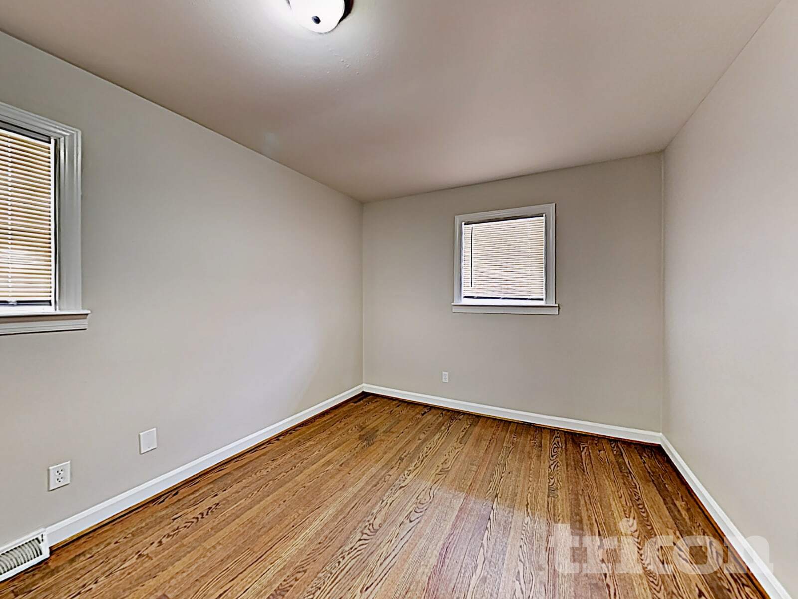 Building Photo - 4300 Oak Forest Dr