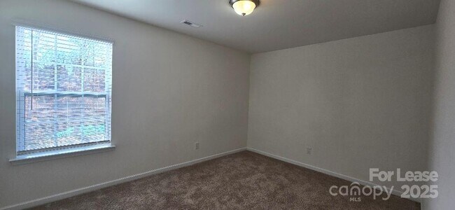 Building Photo - 10422 Bradstreet Commons Way