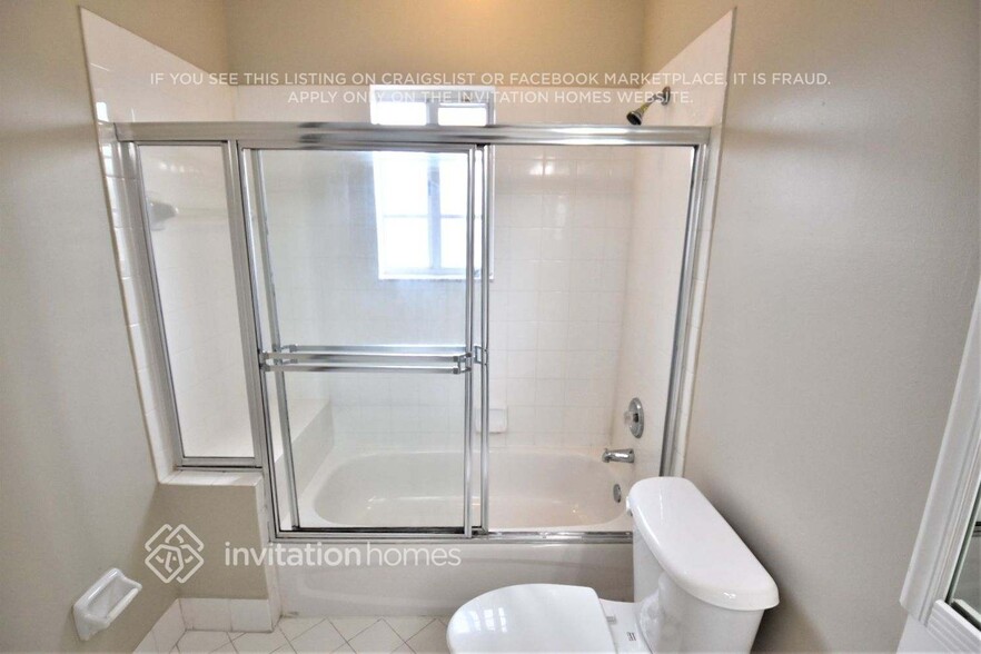 Building Photo - 15881 SW 140th St