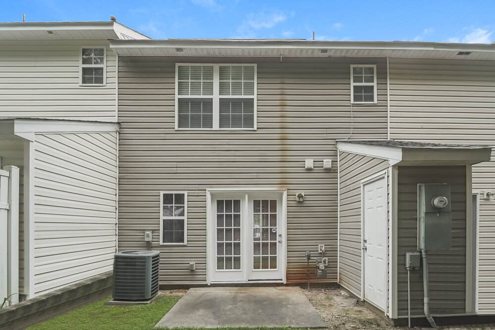 Building Photo - 16927 Greenlawn Hills Ct