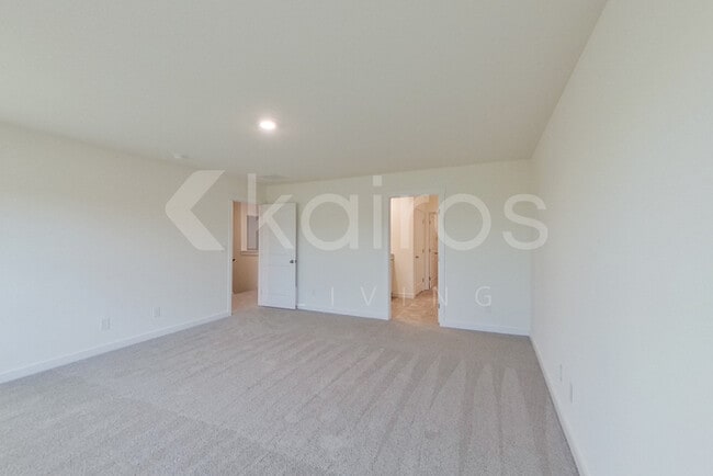 Building Photo - 3912 NE Billie Ln