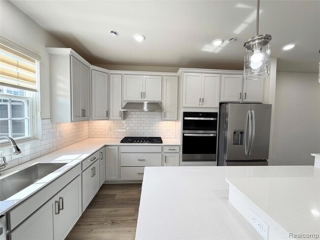 Building Photo - 359 N Sydney Ct