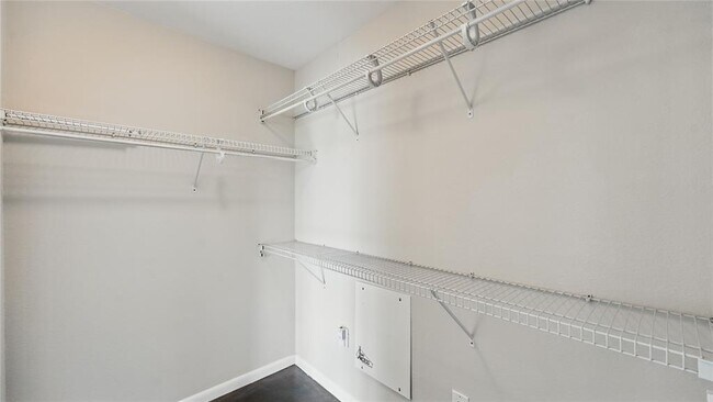 Building Photo - 41 Waller St