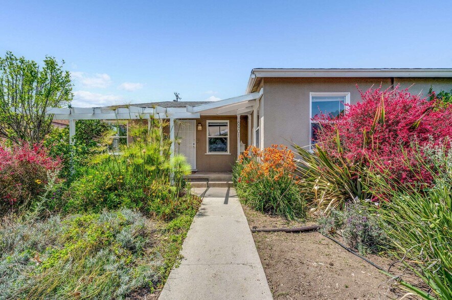 Primary Photo - 6901 Bertrand Ave