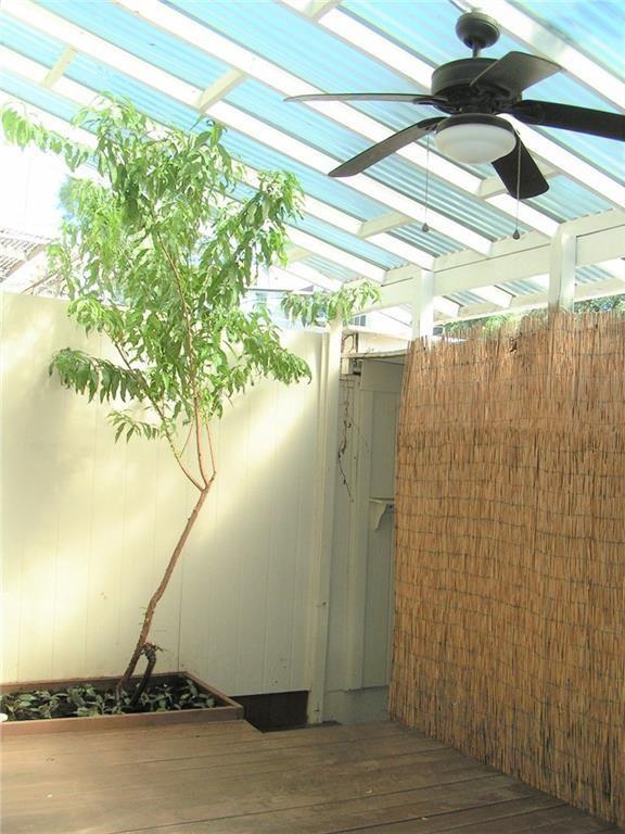 Building Photo - 6627 Valleyside Rd